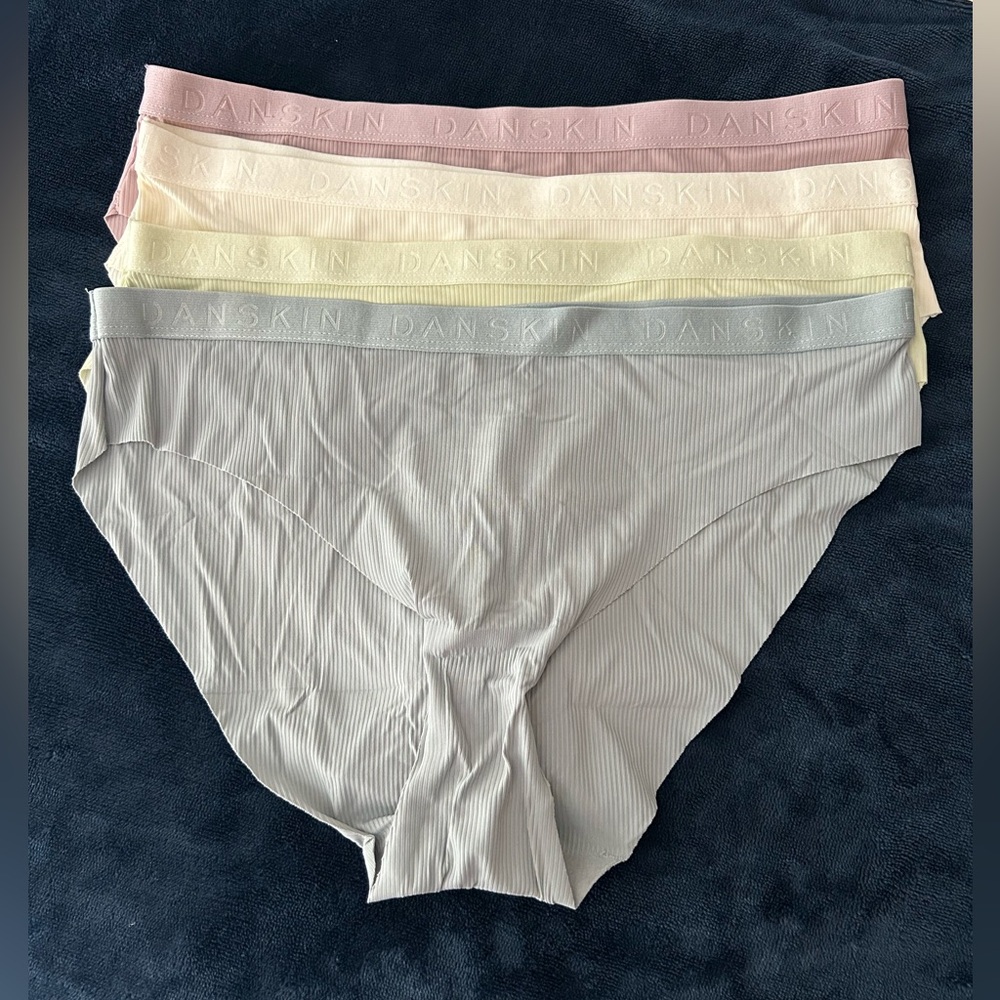 NWOT Danskin Underwear, Size Medium Set of 4